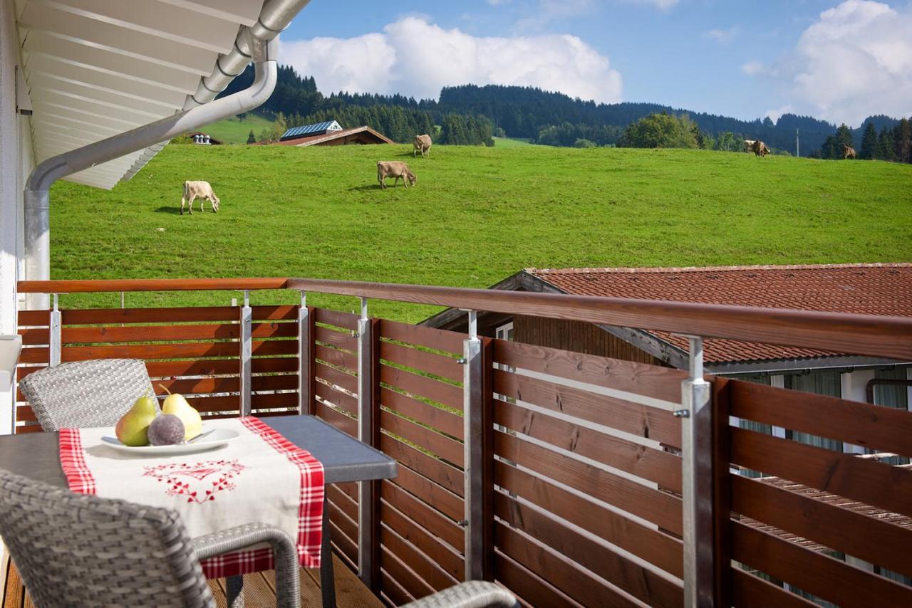 5 Sterne Ferienwohnung Hochgratblick Mit Schwimmbad Und Sauna Oberstaufen Buitenkant foto